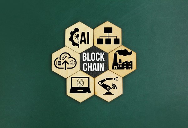 Comment les technologies de blockchain peuvent-elles être utilisées pour créer des systèmes de vote en ligne sécurisés?